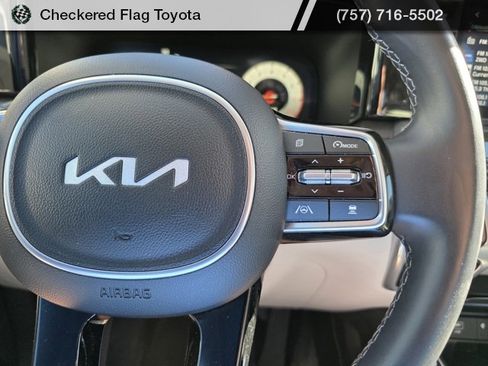 Used 2023 Kia Sorento SX image 15