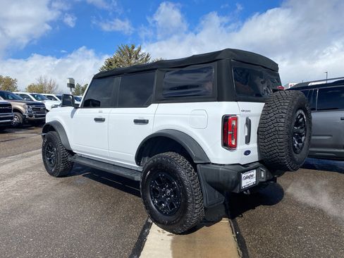 Used 2022 Ford Bronco Wildtrak image 24