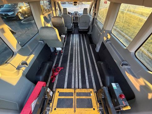 Used 2017 Ford Transit 350 XL RWD image 2