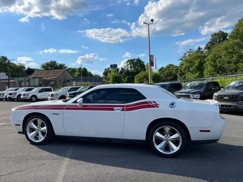 Used 2013 Dodge Challenger R/T RWD image 7