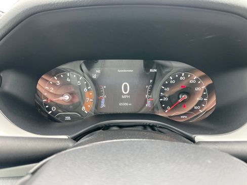 Used 2023 Jeep Compass Limited AWD/4WD image 9
