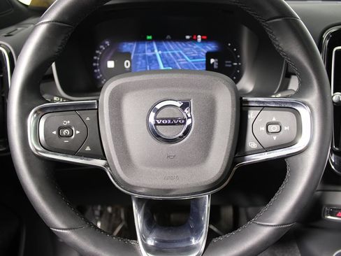 Used 2023 Volvo C40 P8 Recharge Ultimate AWD/4WD image 13