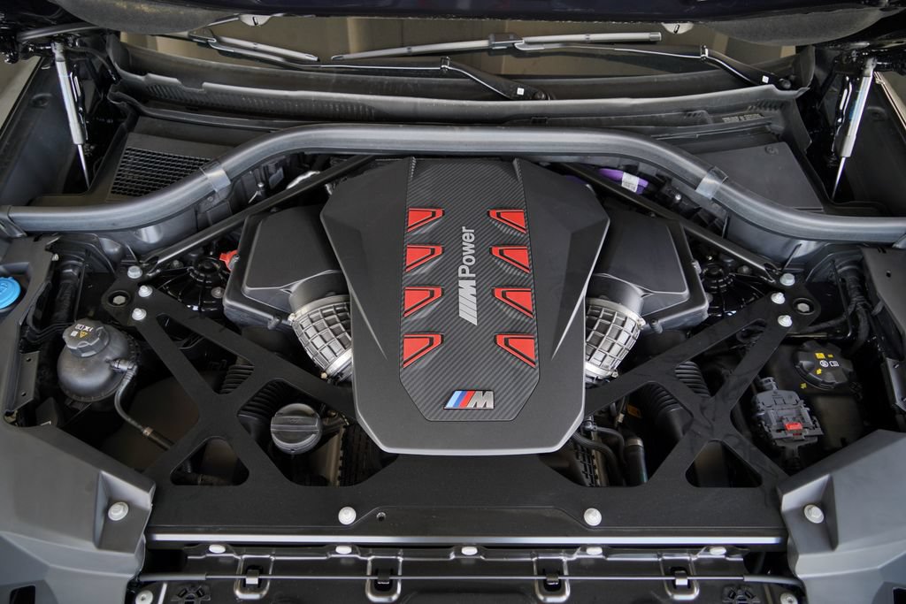 New 2026 BMW X5 M Competition w/ Executive Package AWD/4WD image 22