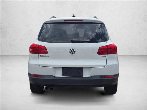 Used 2017 Volkswagen Tiguan S FWD image 4