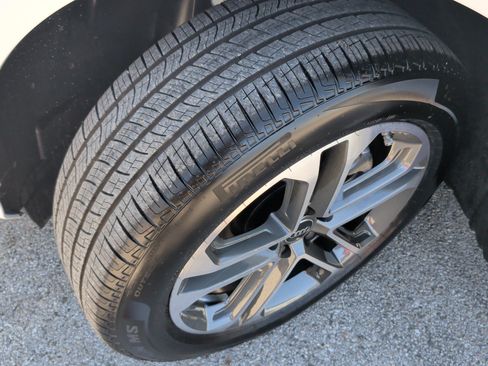 Used 2026 Audi Q5 Premium Plus AWD/4WD image 13