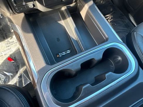 Used 2021 Chevrolet Silverado 1500 High Country w/ Technology Package image 38