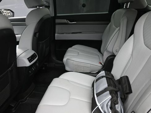 Used 2025 Hyundai Palisade SEL AWD/4WD image 14