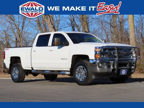 Used 2019 Chevrolet Silverado 2500 LT image 1