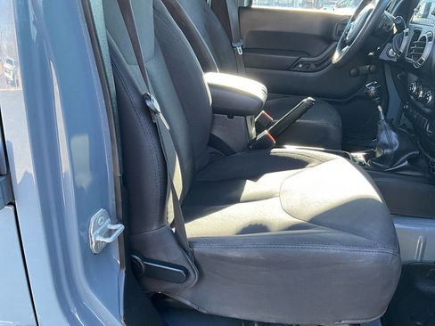 Used 2014 Jeep Wrangler Unlimited Sport w/ Max Tow Package image 11