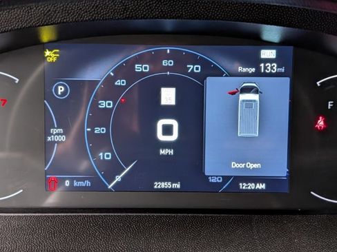 Used 2025 RAM ProMaster 2500 w/ U-Haul Equipment Group FWD image 17