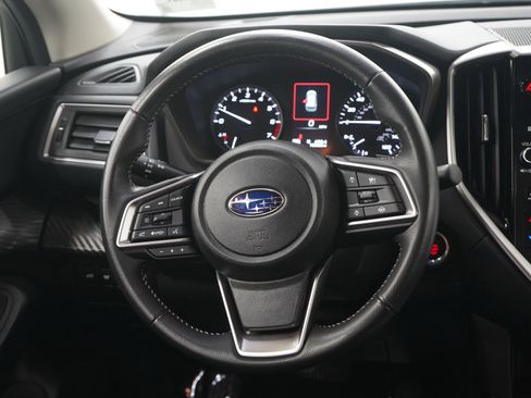 Used 2024 Subaru Ascent Premium w/ Convenience Package image 18
