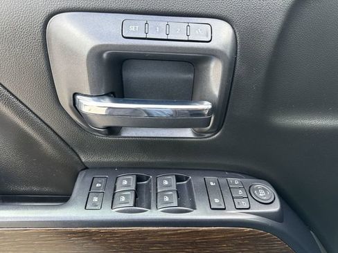Used 2018 GMC Sierra 1500 Denali AWD/4WD image 23