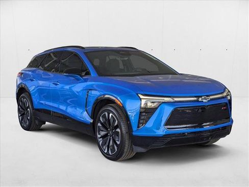 New 2025 Chevrolet Blazer EV RS w/ Super Cruise Package image 9