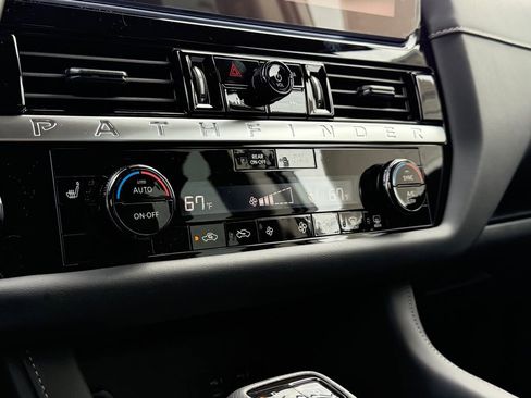 New 2026 Nissan Pathfinder SV image 27