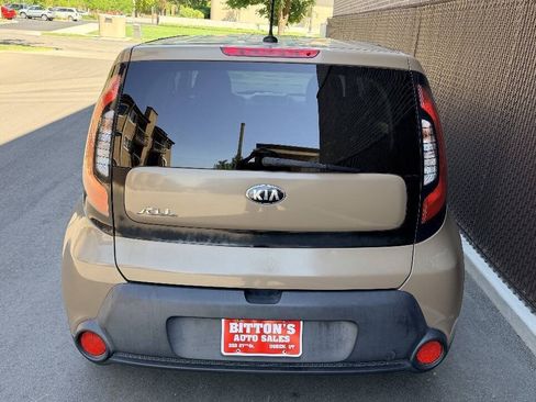 Used 2015 Kia Soul FWD image 8