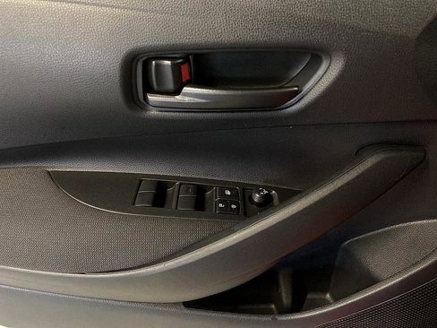 Certified 2025 Toyota Corolla LE image 10