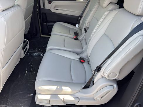 New 2026 Honda Odyssey EX-L image 18