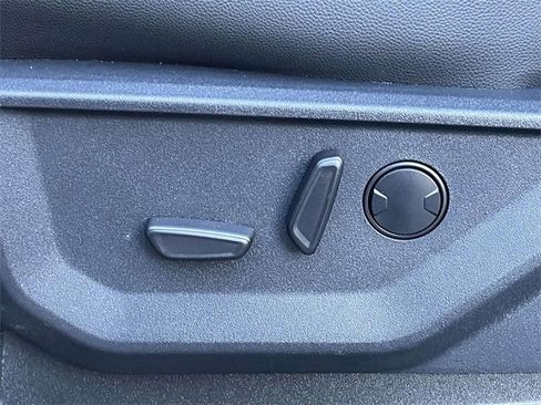 New 2025 Ford F250 Lariat w/ Lariat Ultimate Package image 12