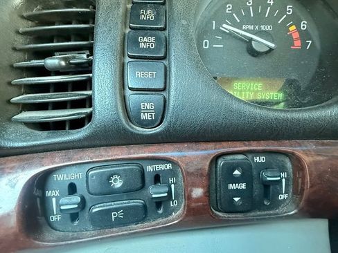 Used 2004 Buick Le Sabre Limited w/ Gran Touring Package FWD image 15