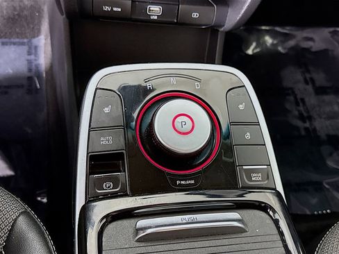 Used 2022 Kia Niro EX w/ Cold Weather Package FWD image 10
