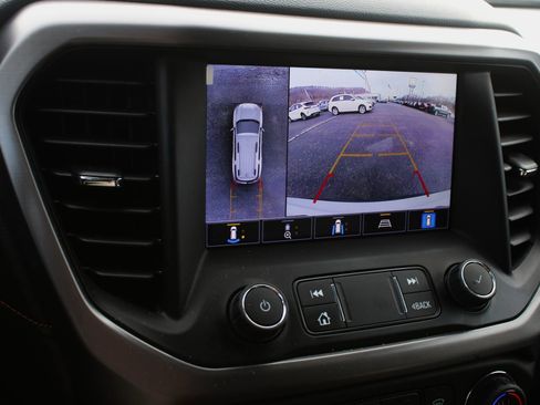 Used 2023 GMC Acadia AT4 w/ Technology Package image 33