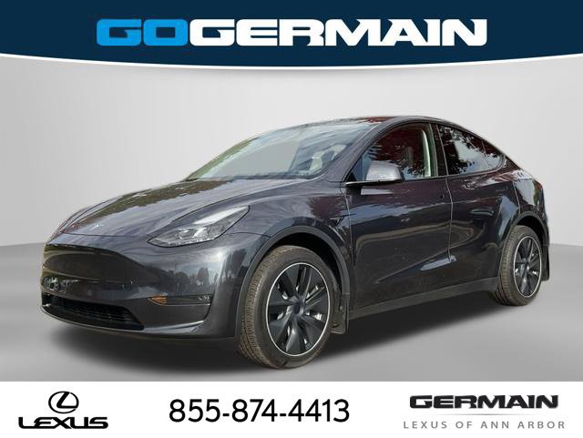 Used 2024 Tesla Model Y Long Range AWD/4WD image 1