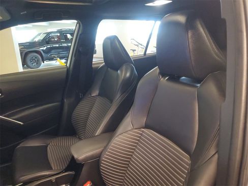 Certified 2023 Toyota Corolla Cross XSE w/ Convenience Package image 17
