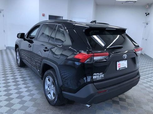 Certified 2025 Toyota RAV4 LE AWD/4WD image 12