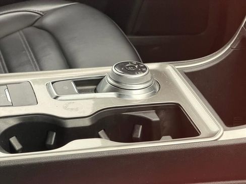 Used 2024 Ford Edge SEL image 20