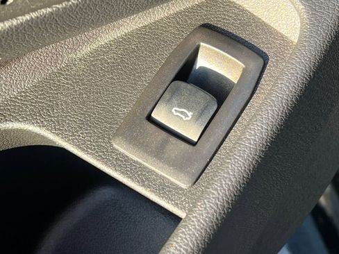 Used 2020 BMW 330i Sedan w/ Premium Package image 22