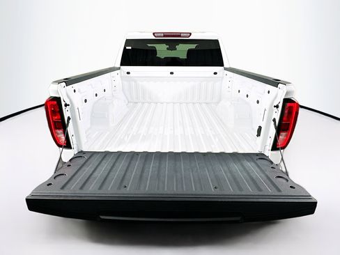 Used 2024 GMC Sierra 1500 Elevation image 27