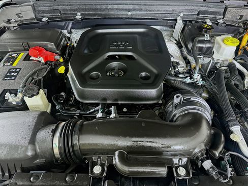 Used 2024 Jeep Wrangler Willys image 30