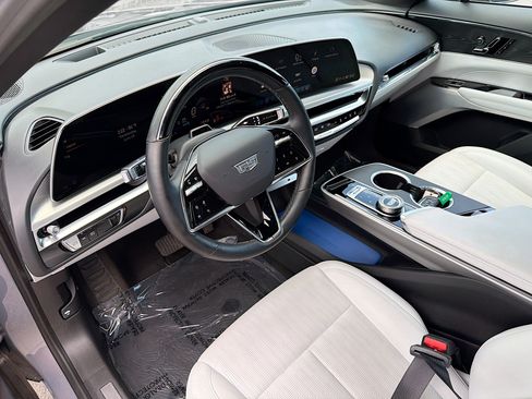 Used 2024 Cadillac Lyriq Sport AWD/4WD image 25