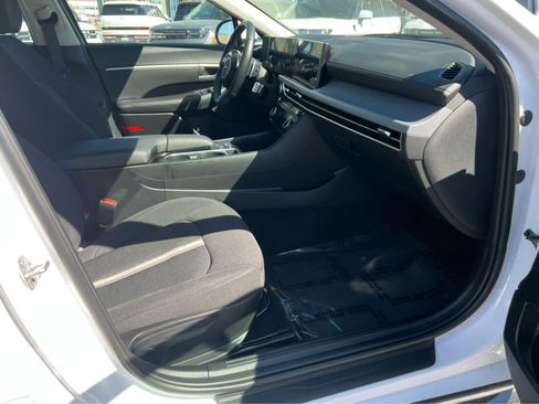 New 2026 Hyundai Sonata SEL AWD/4WD image 19