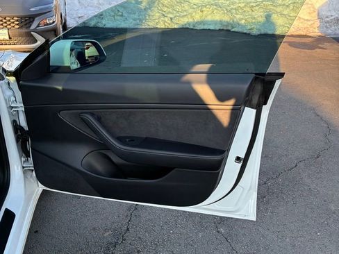 Used 2021 Tesla Model 3 Performance image 45