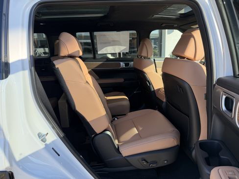 New 2026 Hyundai Santa Fe Calligraphy image 24