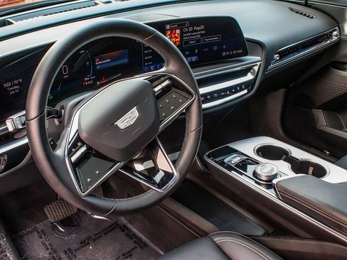 Used 2024 Cadillac Lyriq Tech w/ Driver Assist Package AWD/4WD image 16