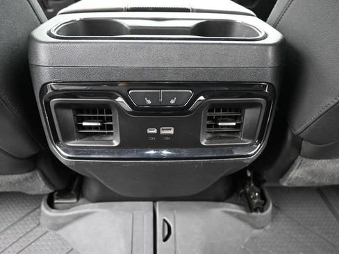 Used 2024 Chevrolet Silverado 2500 ZR2 w/ Technology Package AWD/4WD image 24