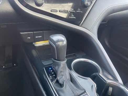 Used 2020 Toyota Camry XSE FWD image 25