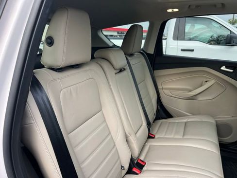 Used 2019 Ford Escape Titanium image 26