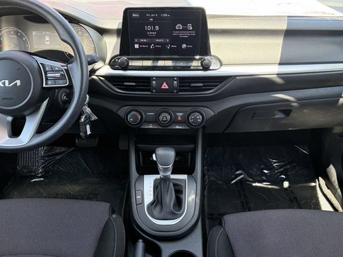 Used 2024 Kia Forte LXS FWD image 25