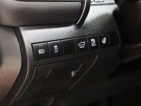 Used 2022 Toyota Camry SE w/ Cold Weather Package image 14