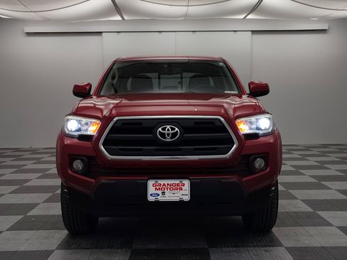 Used 2016 Toyota Tacoma SR5 image 4
