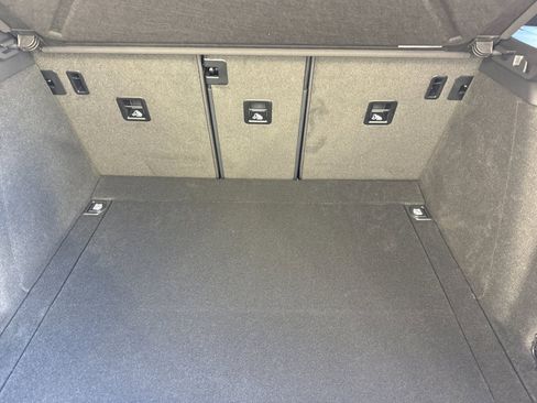 New 2026 Porsche Macan S image 17