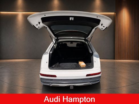 Used 2023 Audi Q7 3.0T Premium Plus w/ Premium Plus Package AWD/4WD image 13