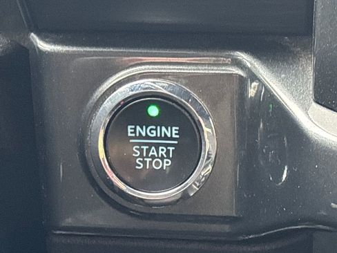 Used 2022 Ford F150 XLT w/ Equipment Group 302A High image 17