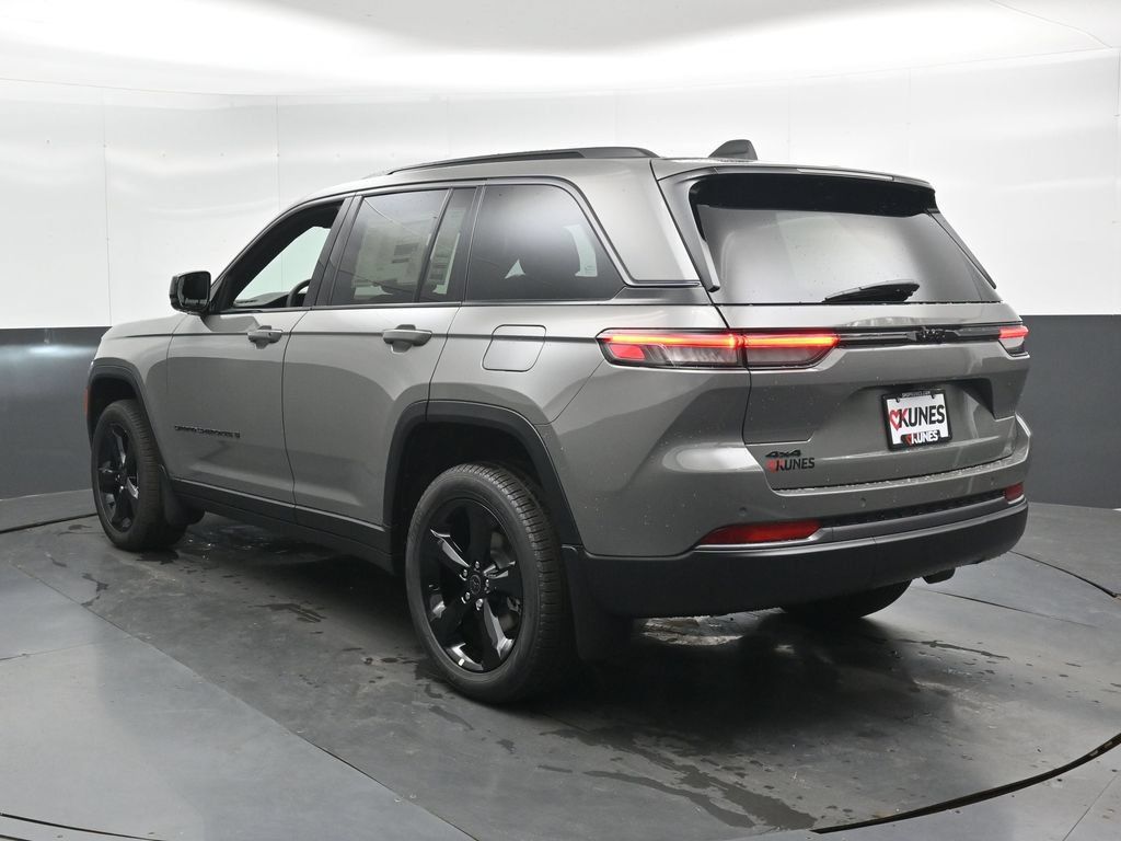 New 2027 Jeep Grand Cherokee Limited w/ Limited Altitude Package AWD/4WD image 11