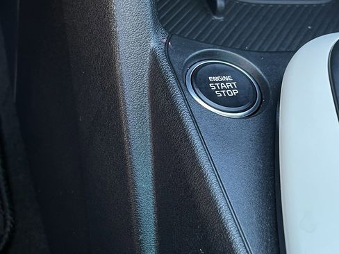 Used 2025 Kia K4 GT-Line image 16