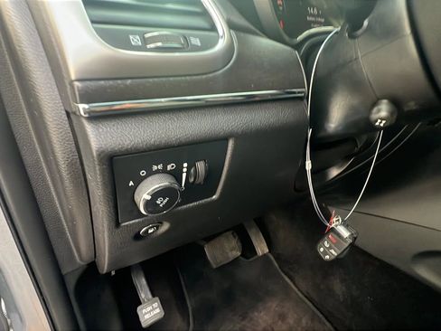 Used 2018 Jeep Grand Cherokee Limited w/ Luxury Group II image 24