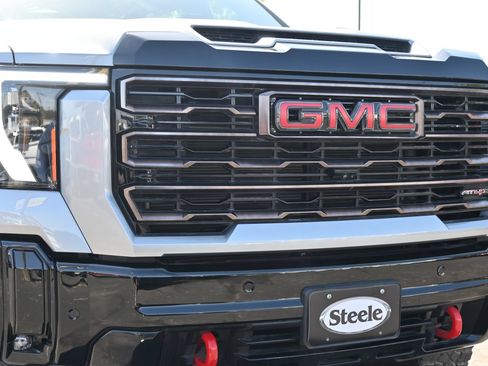 Used 2026 GMC Sierra 2500 AT4X AWD/4WD image 27